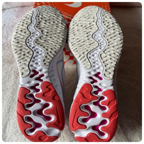 Nike RENEW RUN RUNNING SHOES SIZE 7 1/2 NWT - Picture 13 of 14